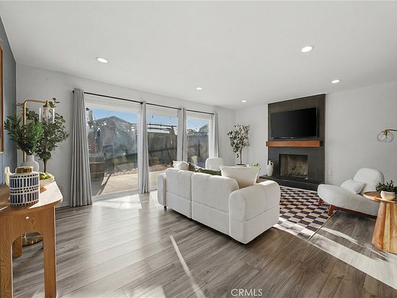 5th image of 3149 Florinda St