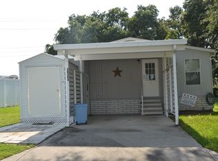28303 River Run Dr, Leesburg, FL 34748