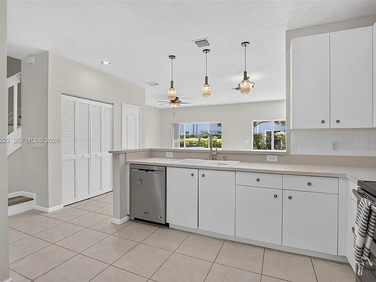 13212 NW 7th Dr — Photo 6