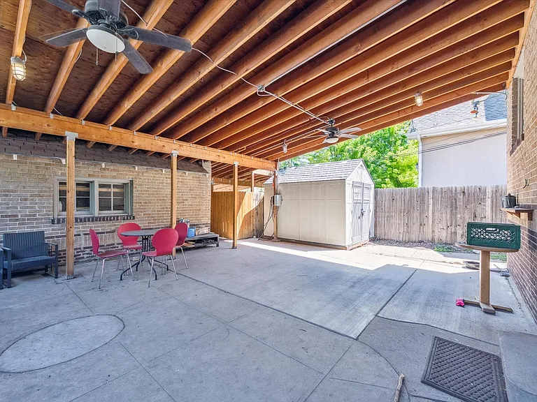 2222 E 21st Ave — Photo 20