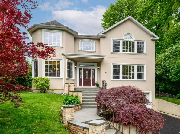 68 Marino Avenue, Port Washington, NY 11050