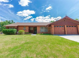 200 W Silver Meadow Dr, Midwest City, OK 73110
