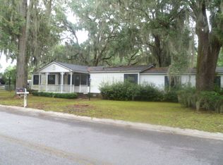 203 Winoca Dr, Midway, GA 31320