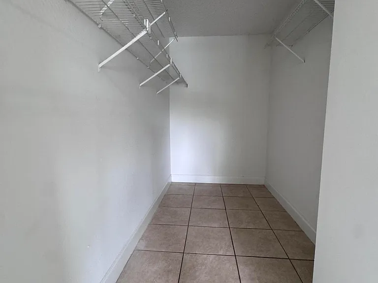 3610 N 56th Ave #210 — Photo 12