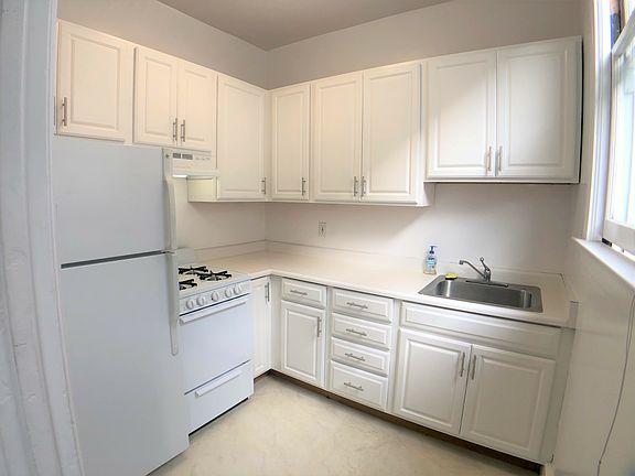 3rd image of 998 Divisadero St APT 306