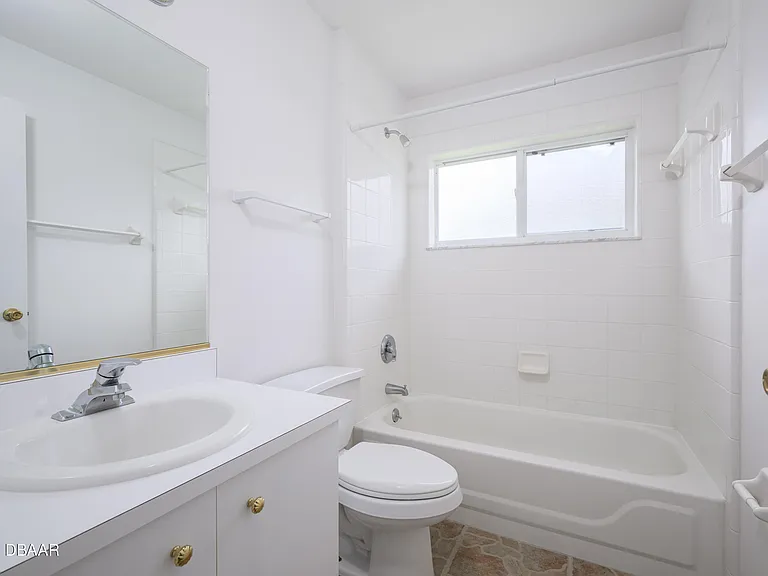 1712 Arash Cir — Photo 20