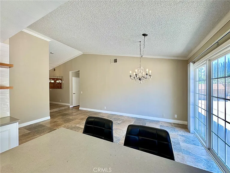1421 Meadow Glen Rd — Photo 18