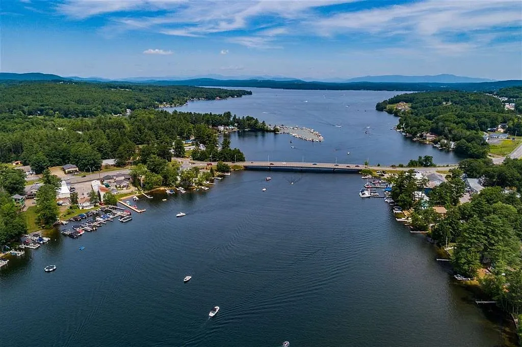 Waterside At Winnisquam — Photo 1