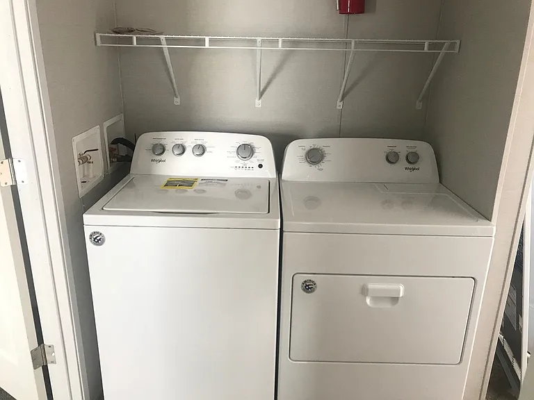 Reynolds Senior Village — Photo 16