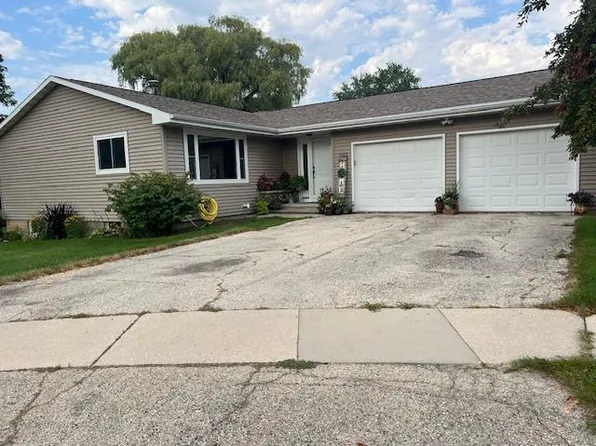 5 Delynn Court, Waupun, WI 53963