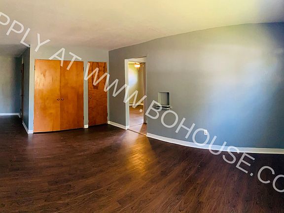 4th image of 3002 McArthur Dr APT 7