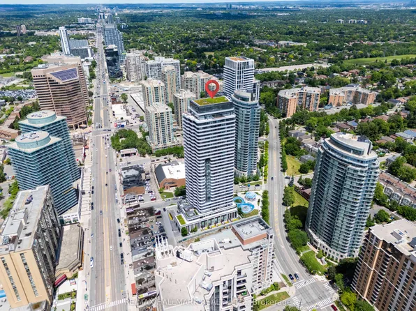 15 Holmes Ave #702, Toronto, ON M2N 0L4