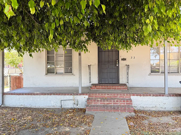 153 E Pasadena St — Photo 1