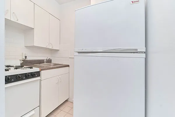 Rented by Living New York | media 8