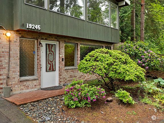 4th image of 19245 11th Avenue NE