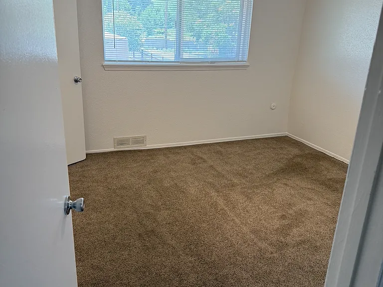 501 Columbia Dr SE #24 — Photo 5