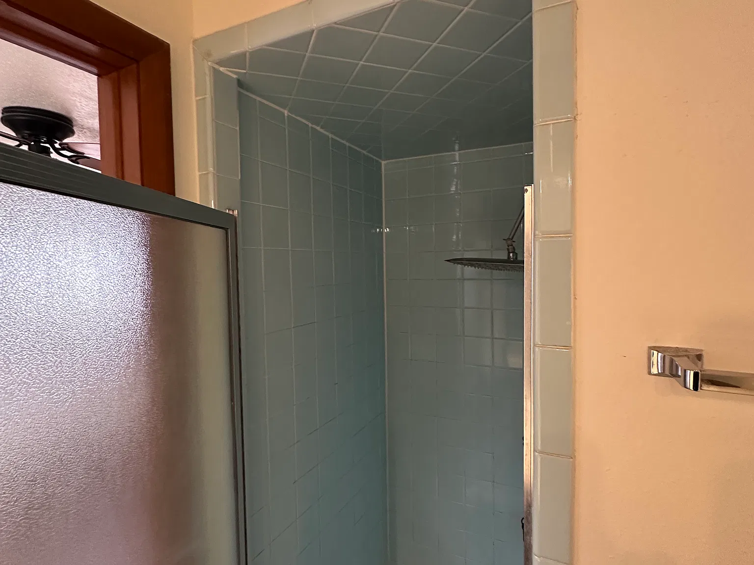 3 bed, 1360 sqft, $1,500 — Photo 4