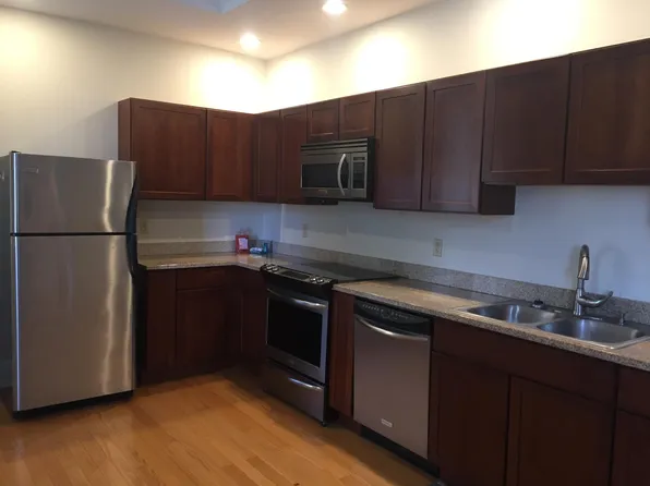 212 W Franklin St APT 101, Richmond, VA 23220