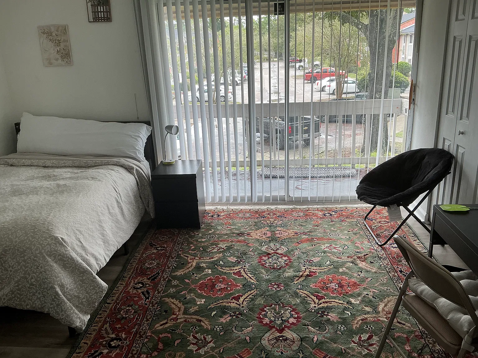4 bed, 1725 sqft, $900 — Photo 1