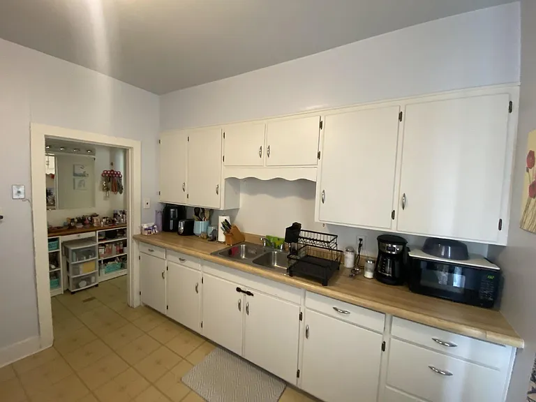 909 Barland St — Photo 10