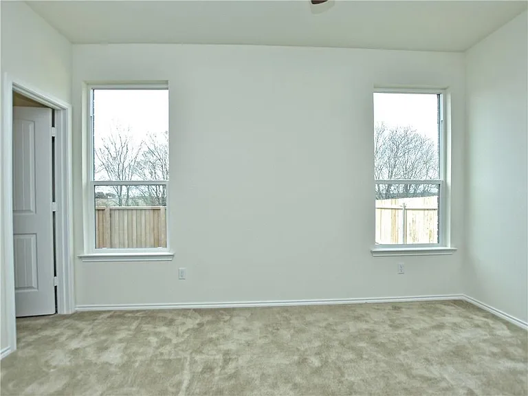 2950 E Old Settlers Blvd #4 — Photo 18