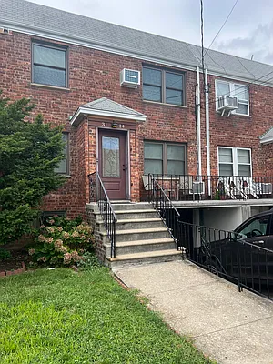 Rented by PRIVATE HOMES REALTY LLC | media 11