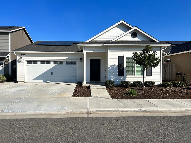 2137 La Vona Ave — Photo 18
