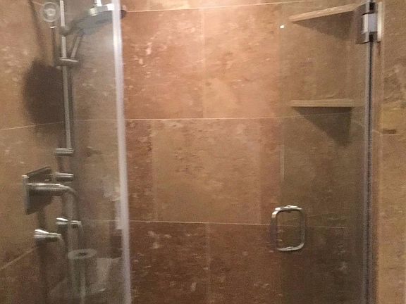 5th image of 1147 Arcadia Ave Unit 2