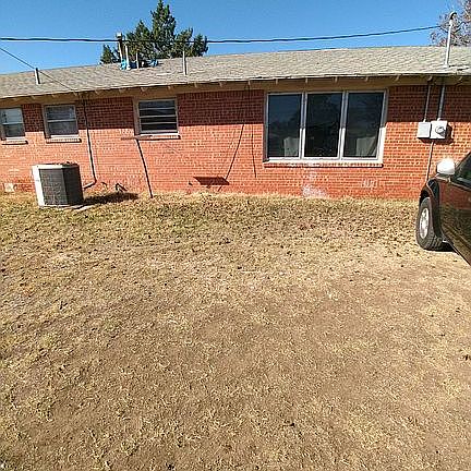 2nd image of 624 N Gaines Ave #1520