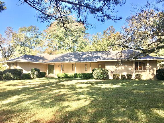 2nd image of 2254 Dobbs Cir