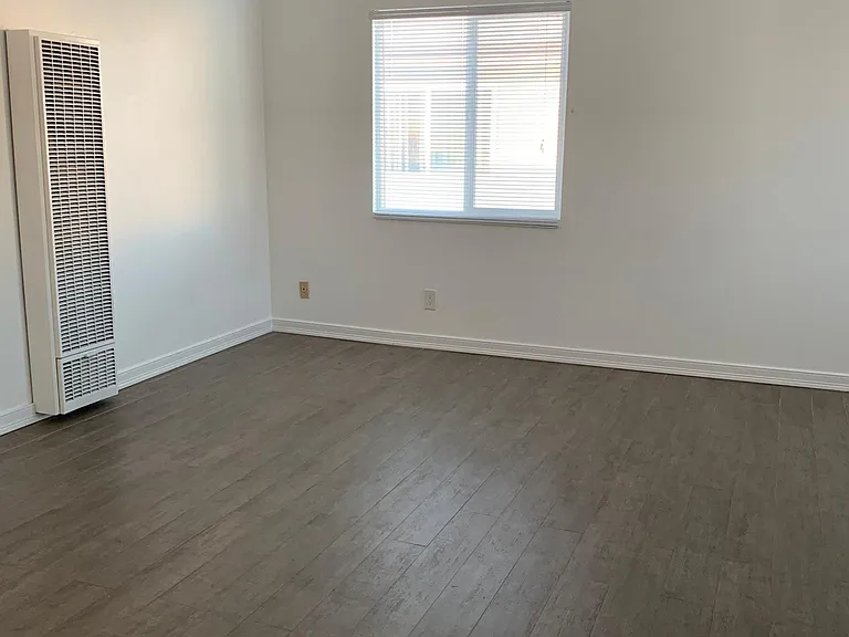 621 N Benton Way #5 — Photo 6
