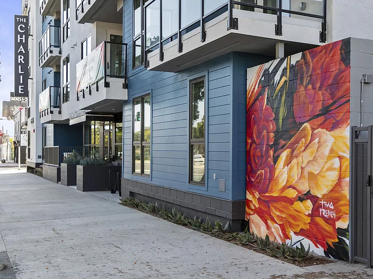 The Charlie Mar Vista apartments community photo
