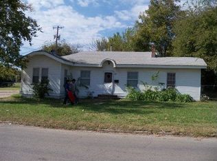 317 N Oak Ave, Ada, OK 74820