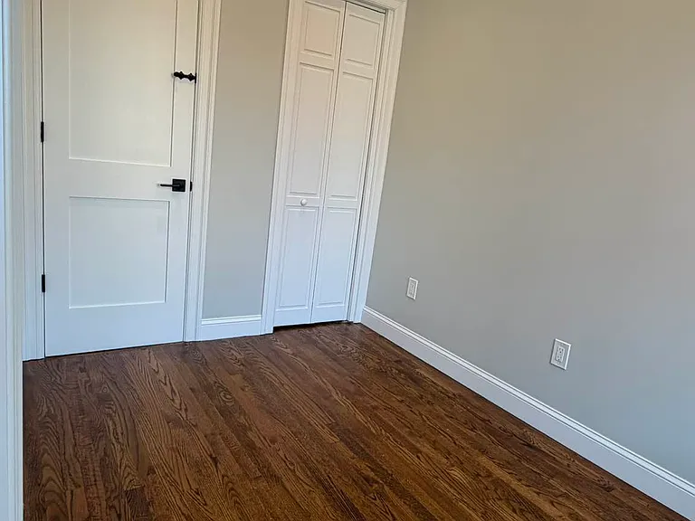 410 Douglass St #3 — Photo 13