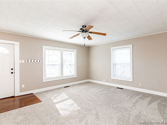 4th image of 1011 Bristol Street