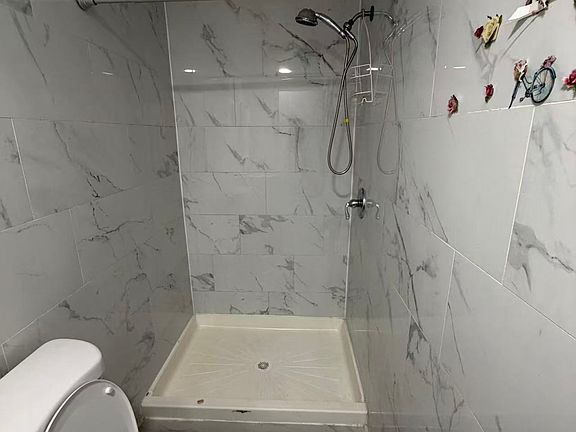 4th image of 3413 Ryan Ave Floor 1