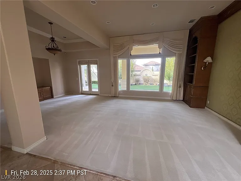 9304 Fontainbleu Dr — Photo 9