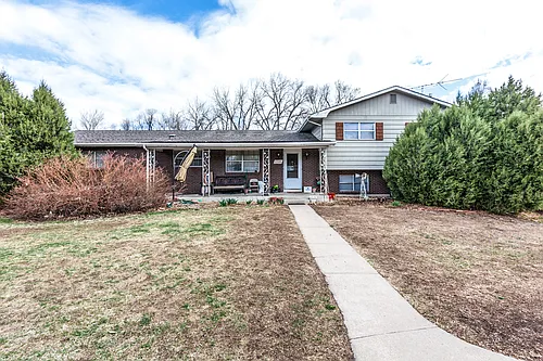 1100 Skyline Dr Photo 1
