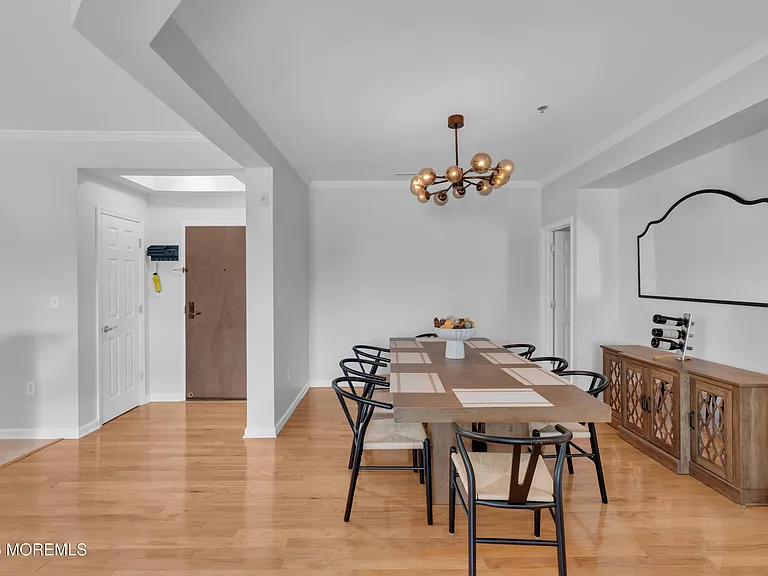 22 Cooper Ave #113 — Photo 5