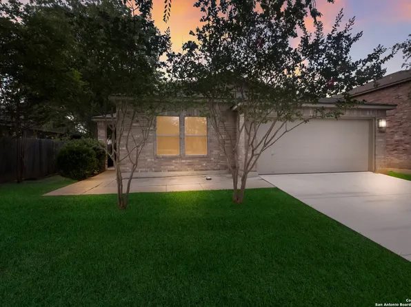 11006 Forest Pass Ct, Live Oak, TX 78233
