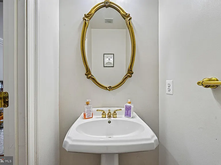2375 Jawed Pl — Photo 12