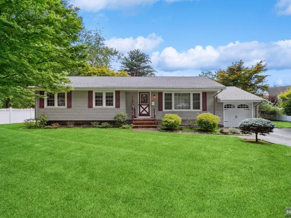 743 Tiffany Ave, River Vale, NJ 07675