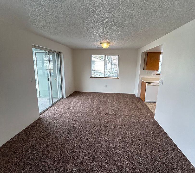 pe01 Progress Estates Apartment LLC 1201 Progress Dr Medford OR