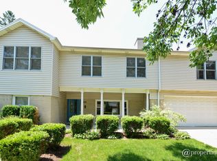 498 S Fair Ave, Elmhurst, IL 60126