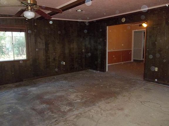 4th image of 104 City Park Cir