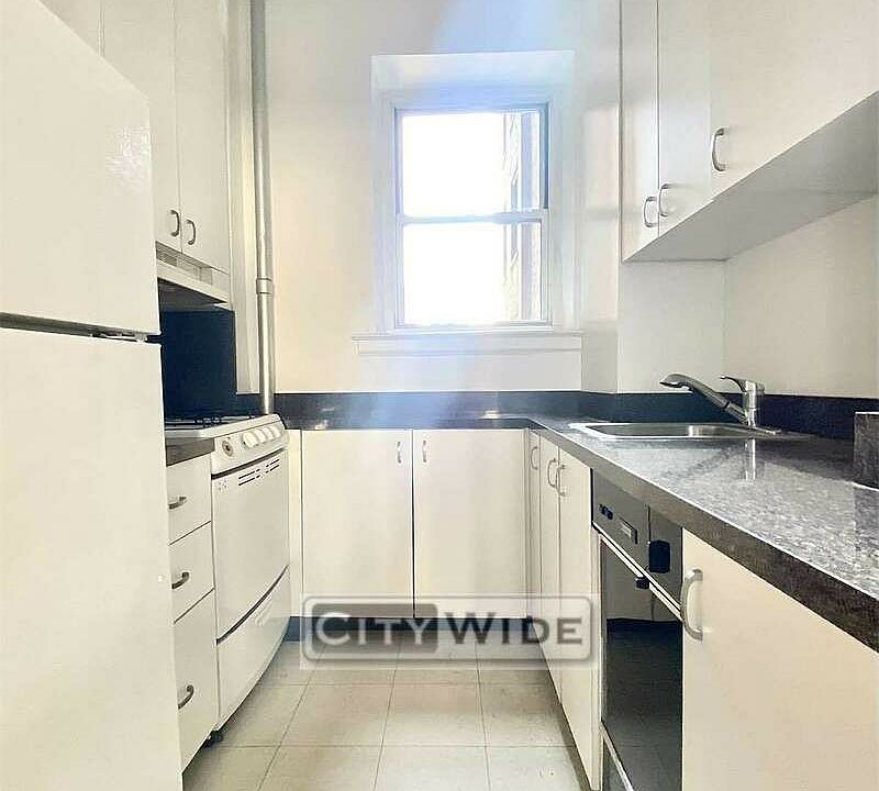 1st image of 120 W 86th St APT 2A