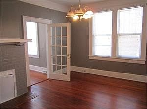 3rd image of 107 Durst Ave E
