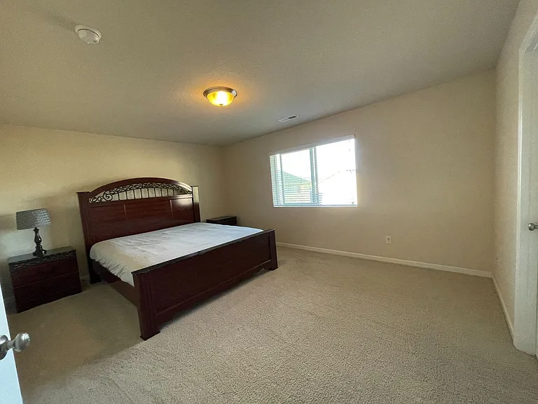 5035 NE 126th Ave — Photo 7