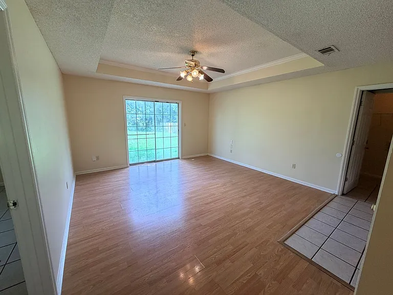 3905 Heatherwoods Dr — Photo 5