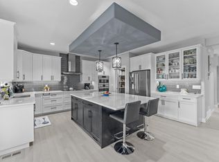 6813 Knox Loop SW, Edmonton, AB T6W4R3
